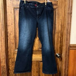 Jennifer Lopez bootcut jeans - 16ws